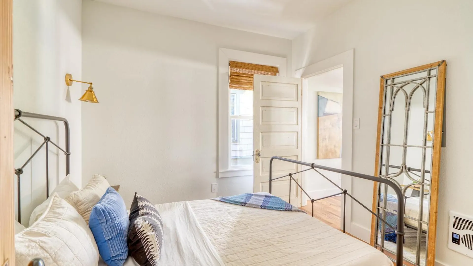 Stay Portland Collection - The Tresor Suite- Cold Brew & Craft Beers United States
