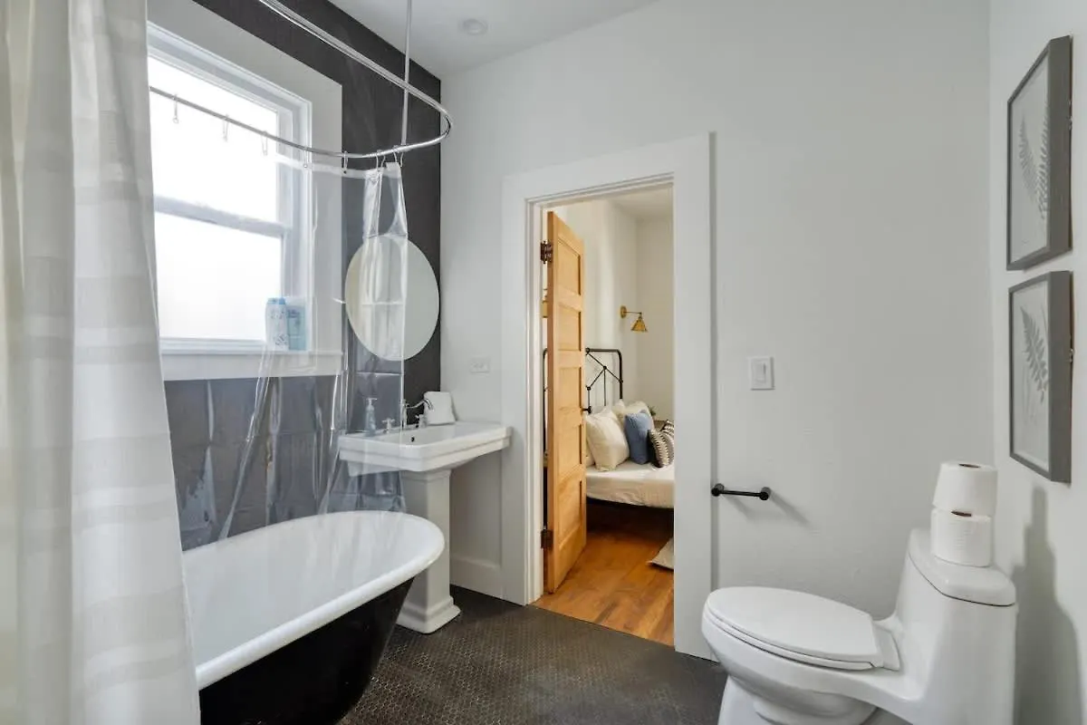 Stay Portland Collection - The Tresor Suite- Cold Brew & Craft Beers United States